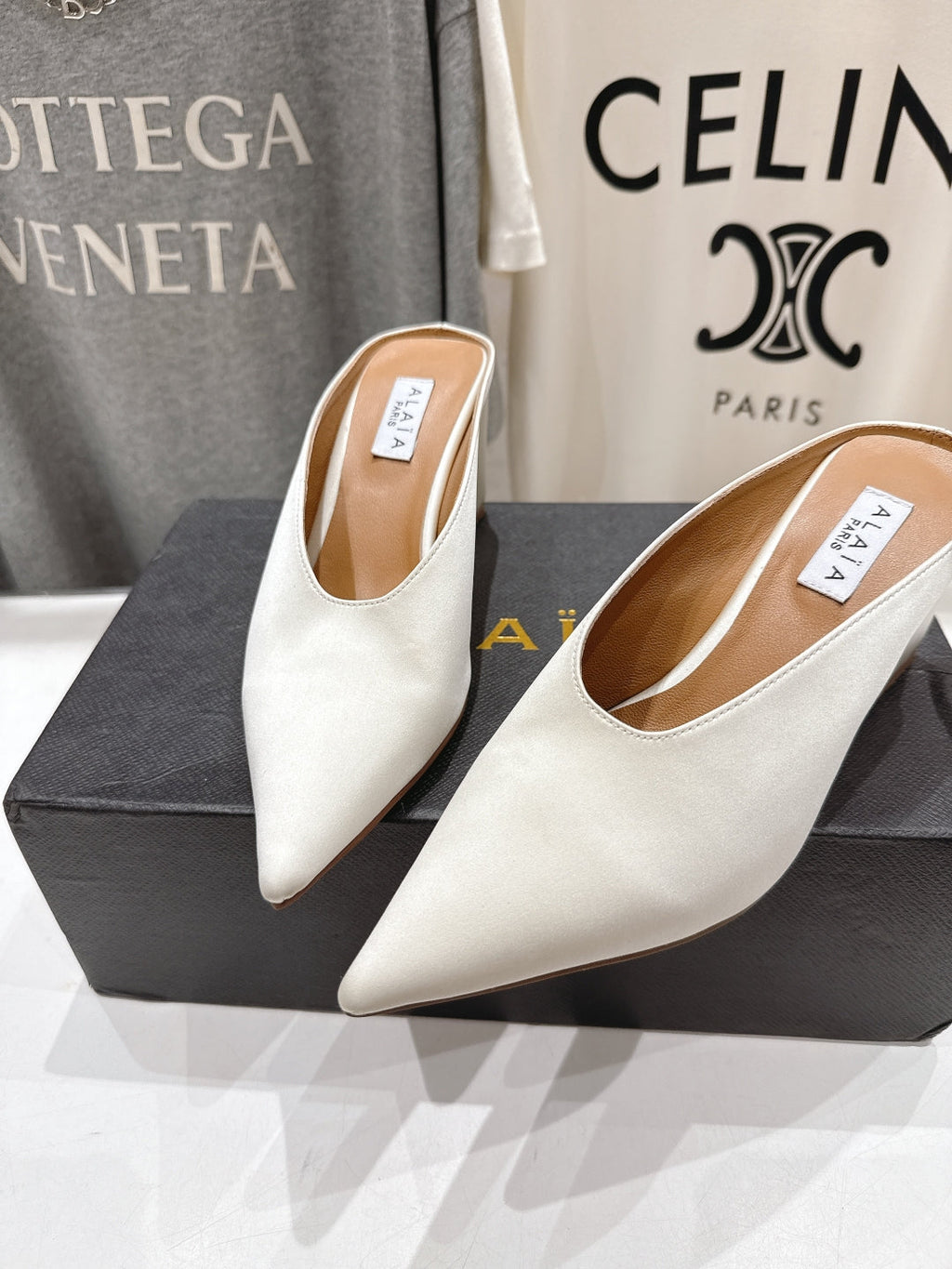Alaia 25 Cube Wedge Mules Ivory Silk Sheepskin 300080