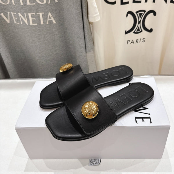 Loewe 25 Pebble Slide Black Calfskin 325329