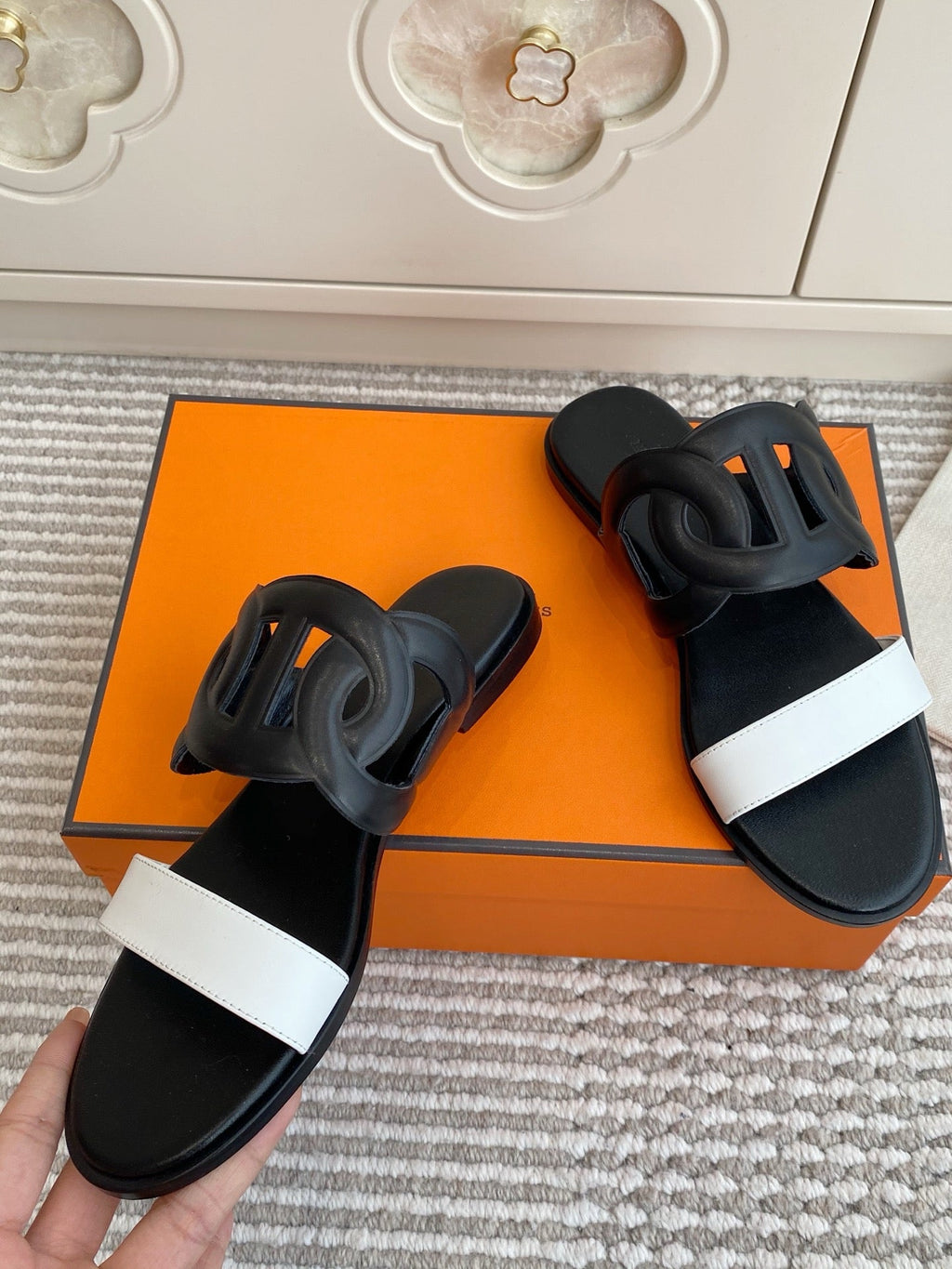 HM Lagune Sandal Black White Leather 776552
