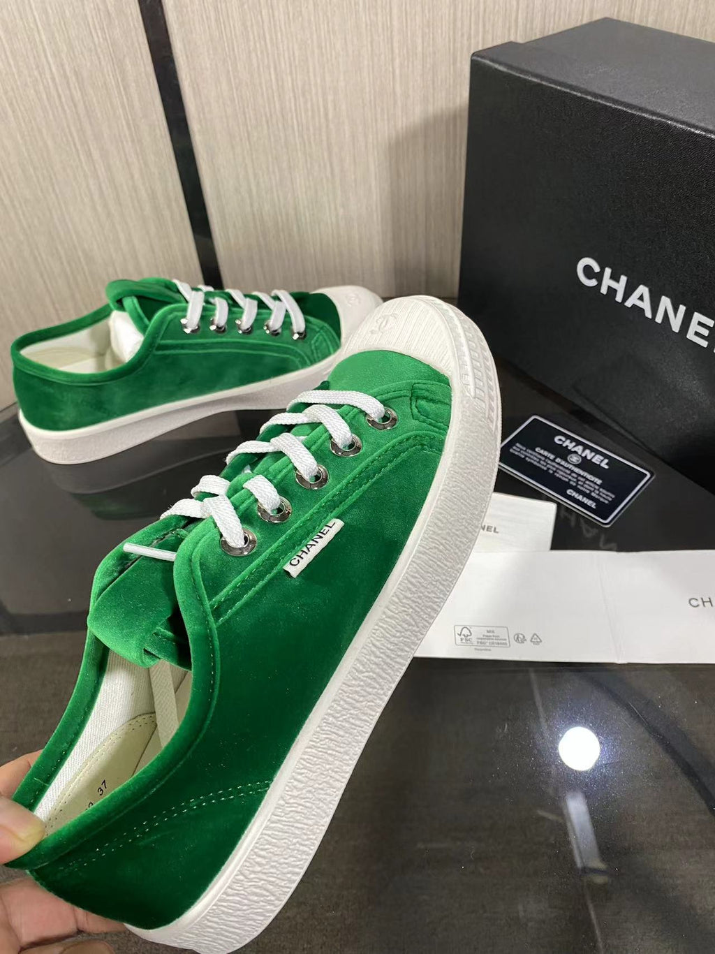 CC 26s Sneaker Teal Green Velvet 799313