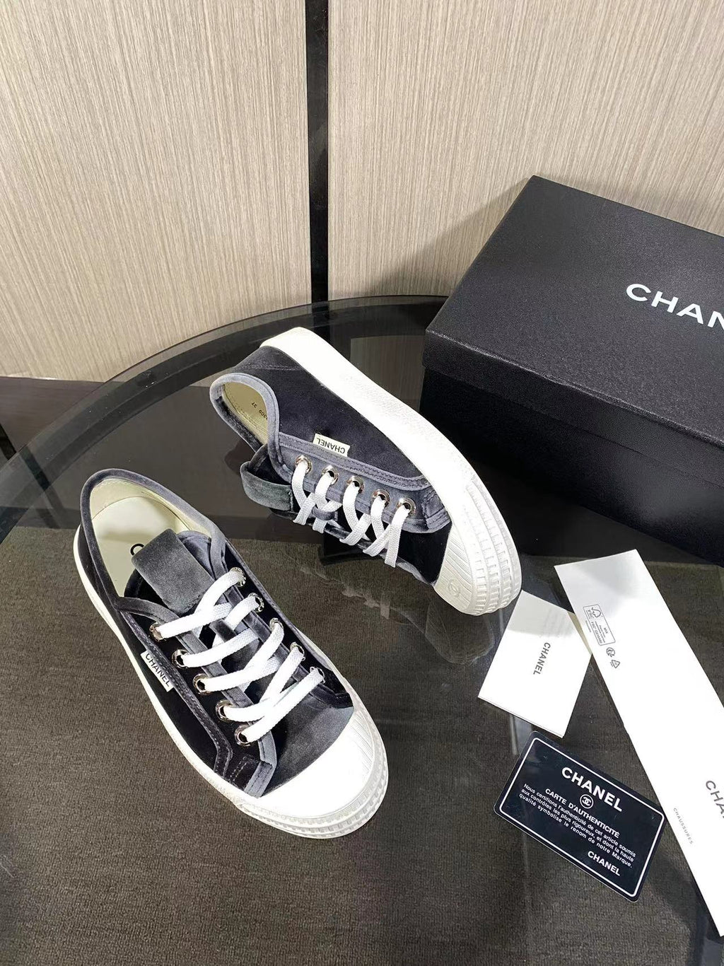 CC 26s Sneaker Black Velvet 799314