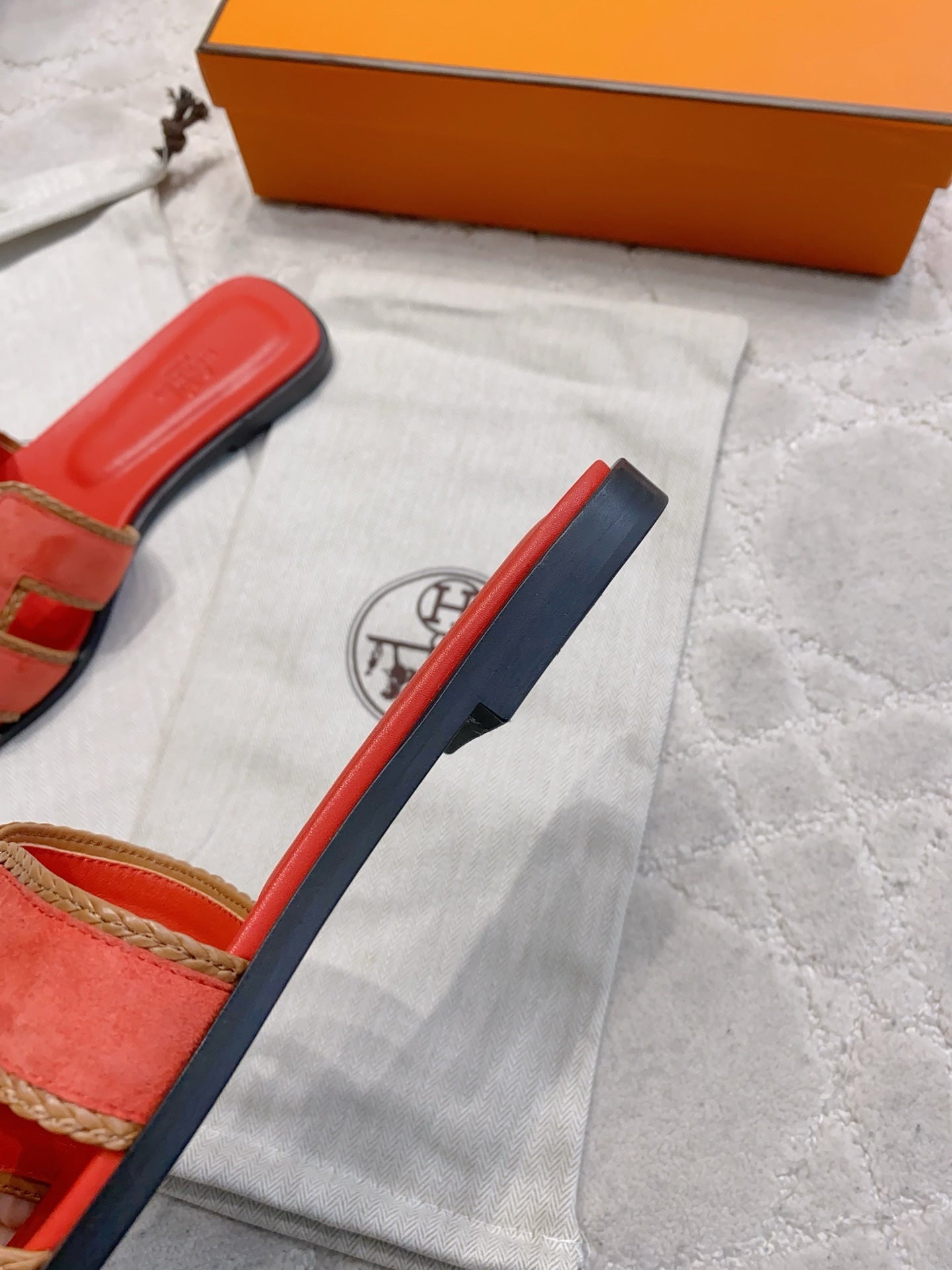 HM 26s Oran Sandal Red Suede Goatskin 724346