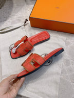 HM 26s Oran Sandal Red Suede Goatskin 724346