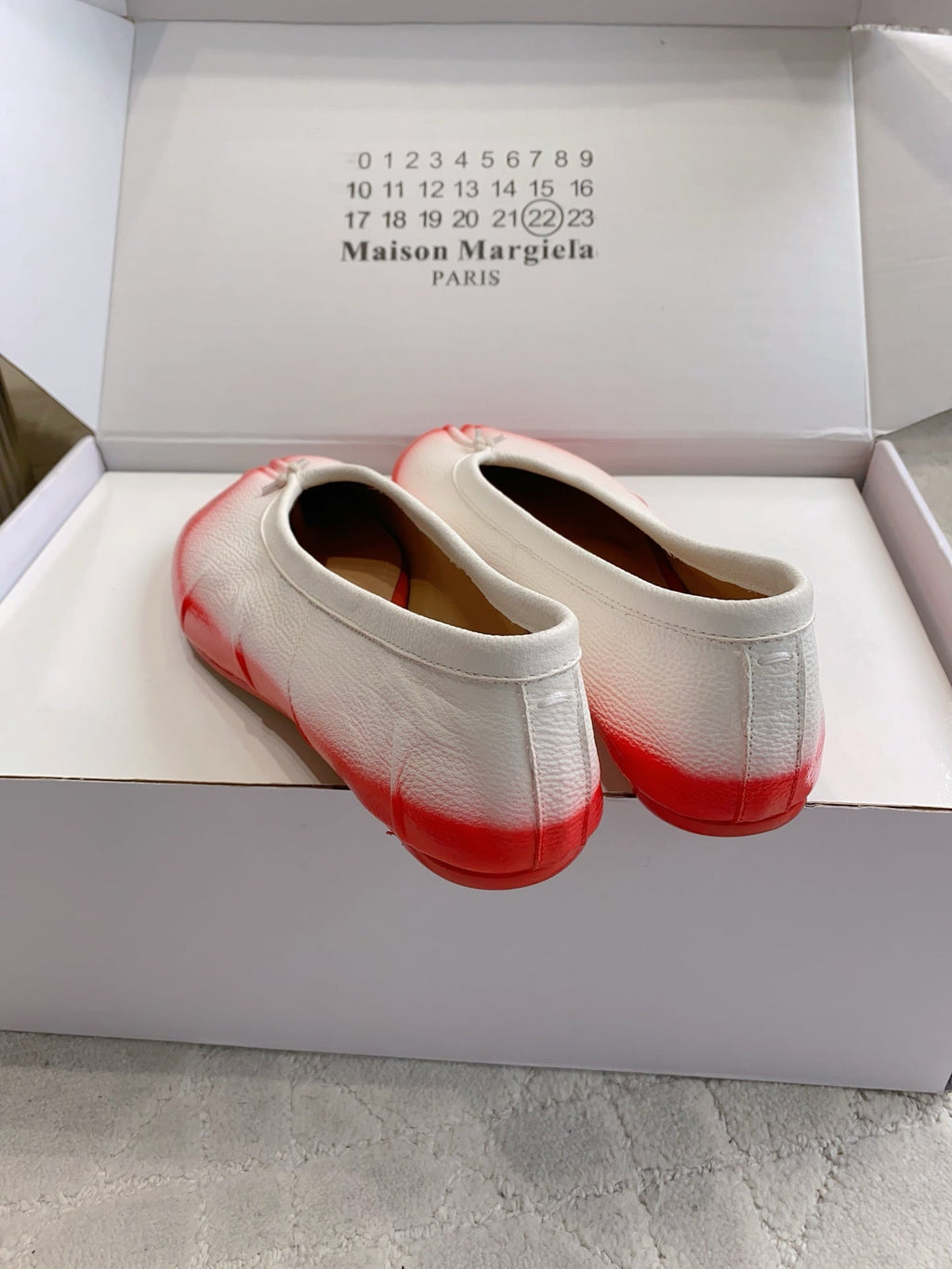 Maison Margie Split-Toe Ballet Flats Red White Cowhide 724743