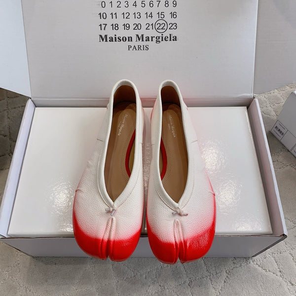 Maison Margie Split-Toe Ballet Flats Red White Cowhide 724743