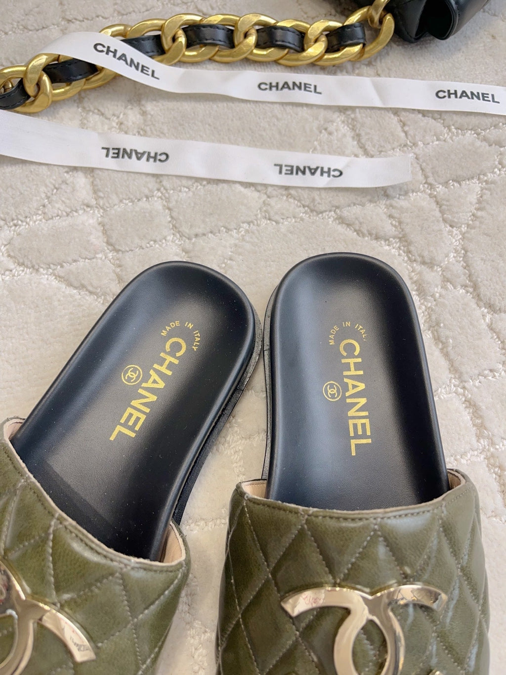 CC Logo Slide Black Olive Quited Lambskin 723795