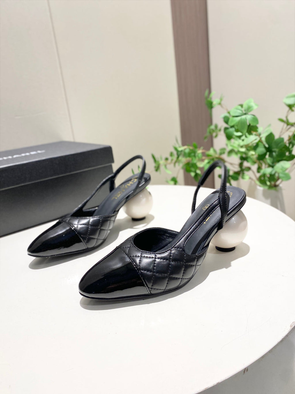 CC 26P Slingback Pearl-Shaped Heel 7cm Black Quited Leather 767268