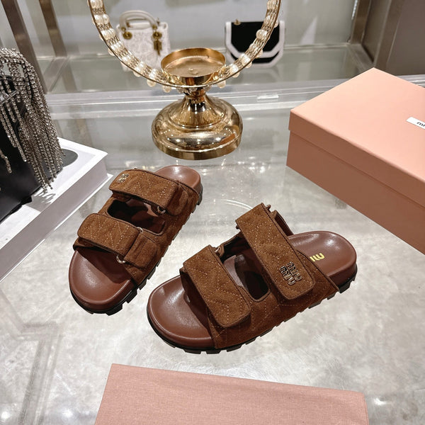 Miu Comfort Sandals Coffee Quilted Suede 751304