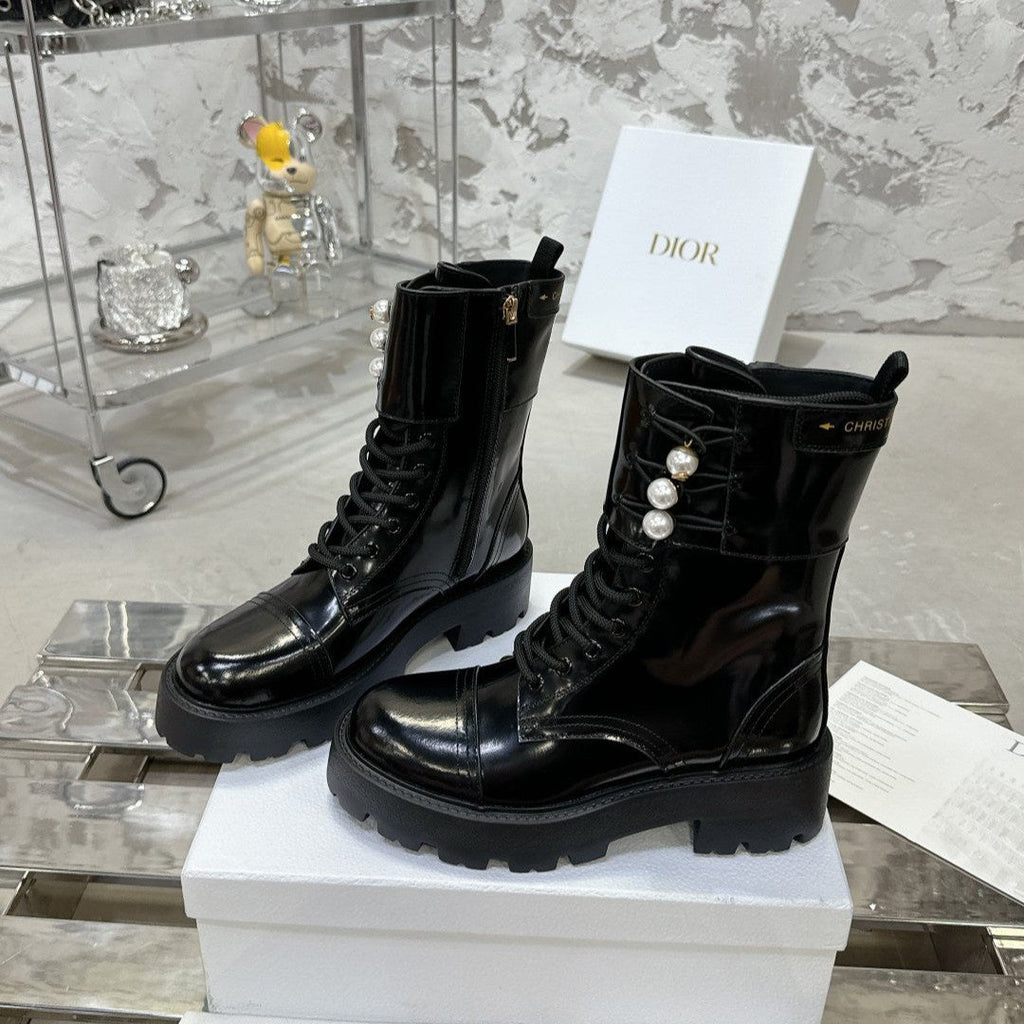CD D-Strike Ankle Boot In Black Glossy Cowhide 100587