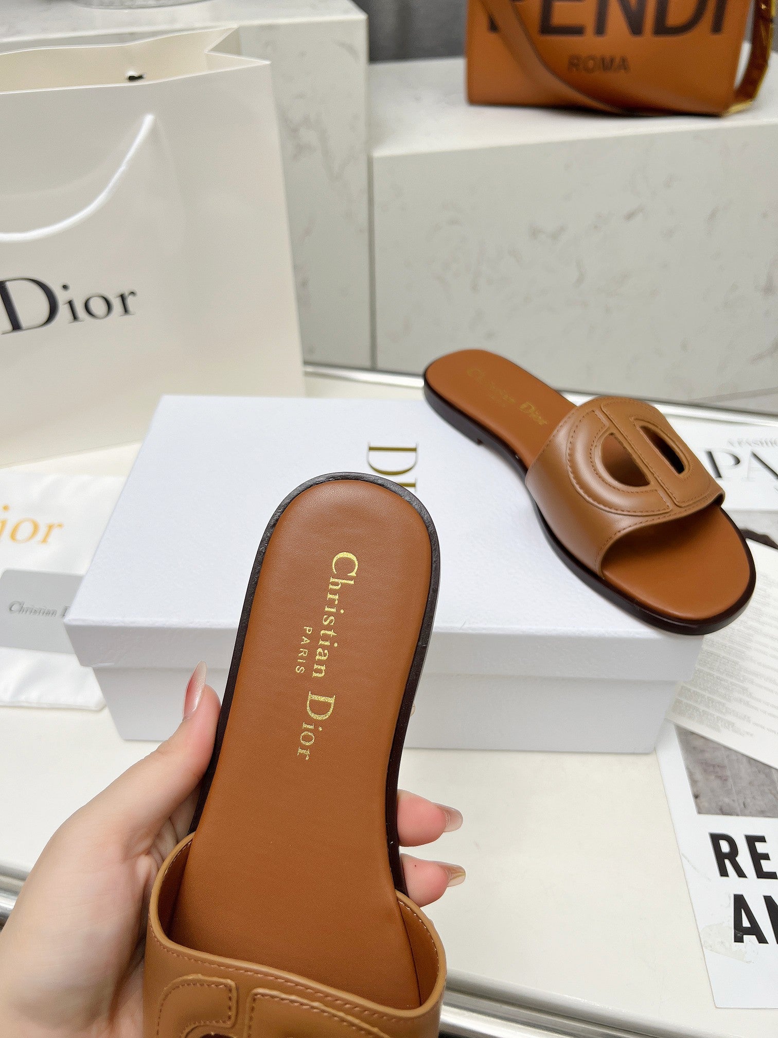CD 25 D-Club Slide Calfskin