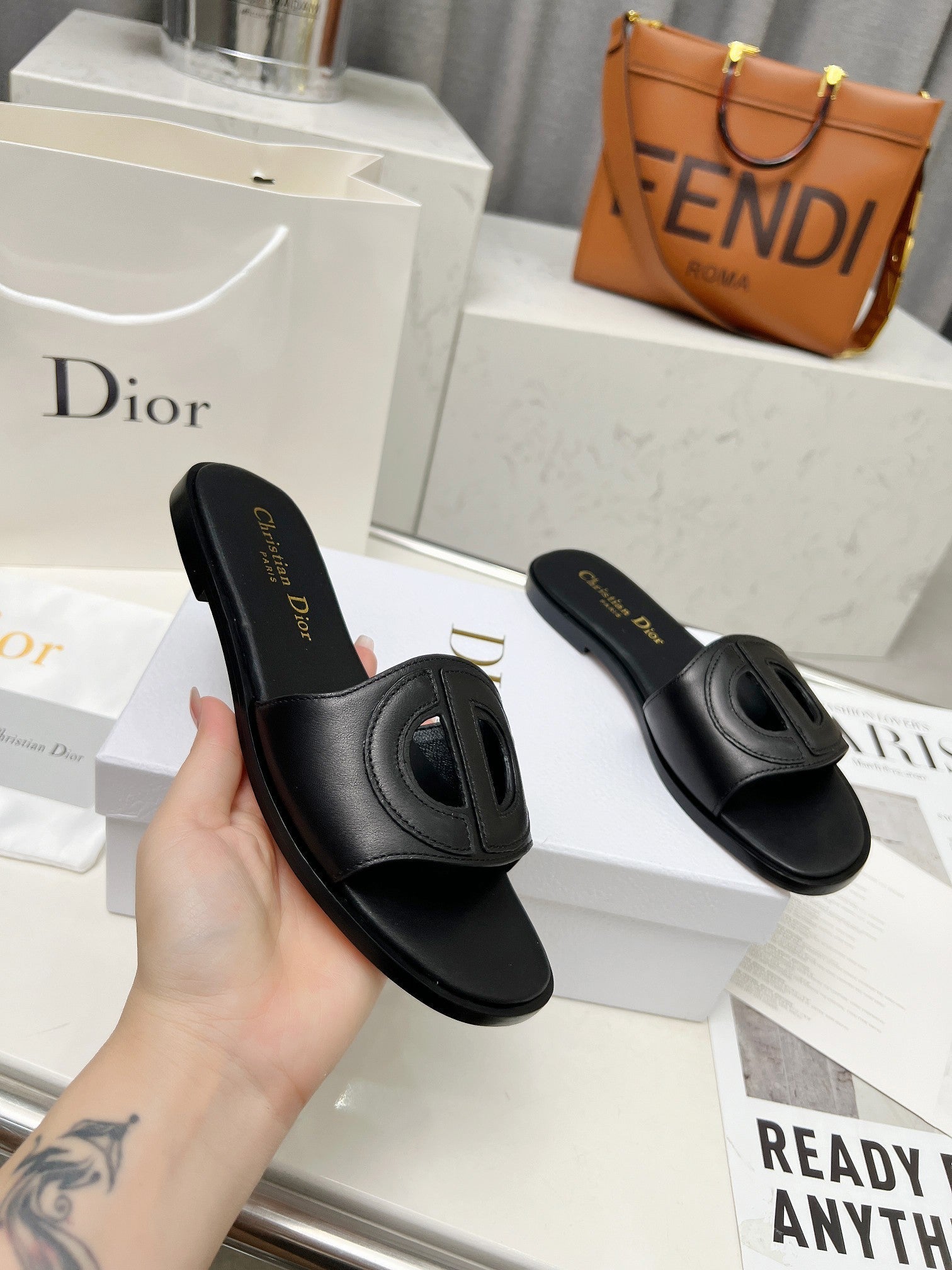 CD 25 D-Club Slide Calfskin