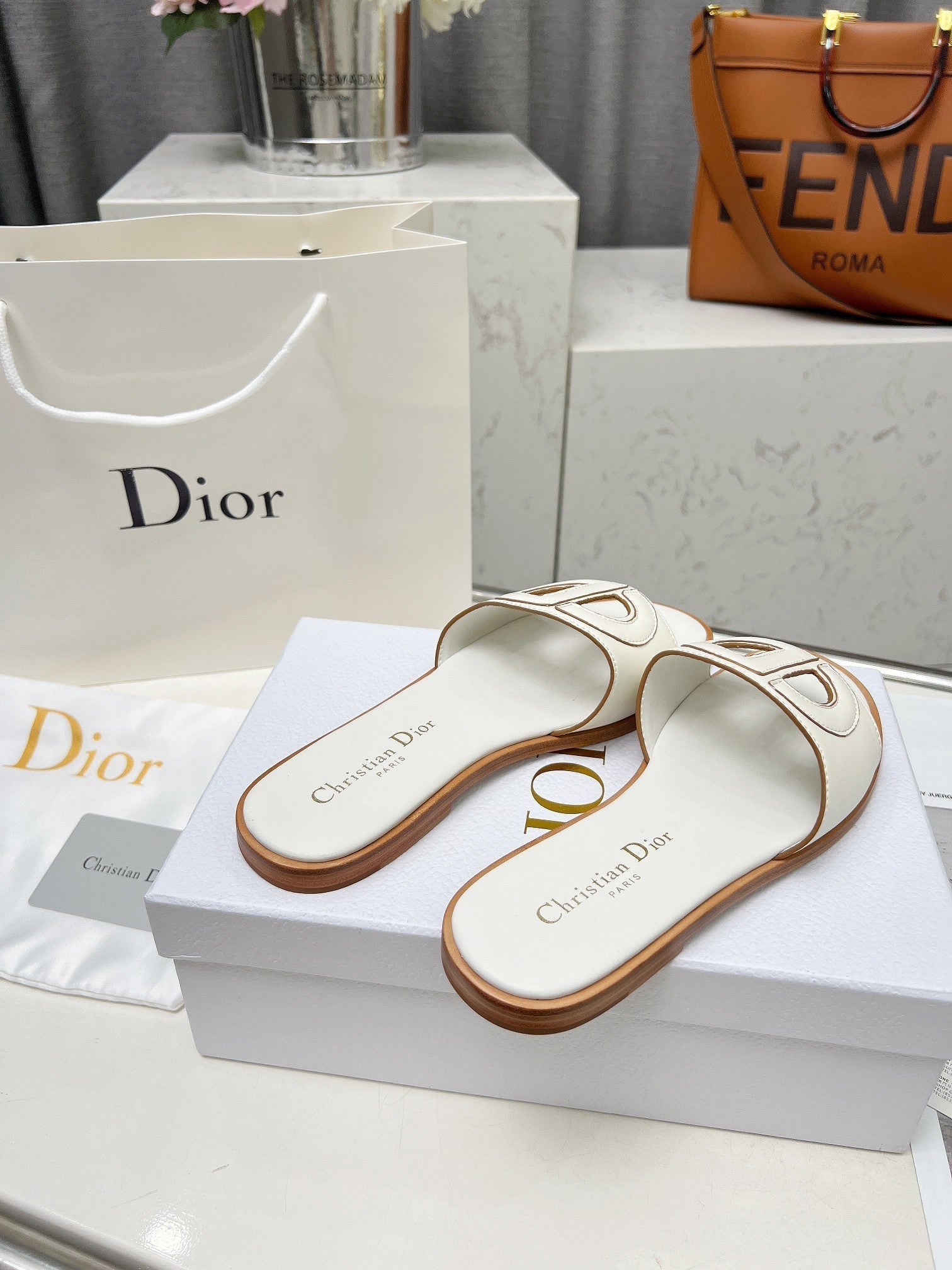 CD 25 D-Club Slide Calfskin