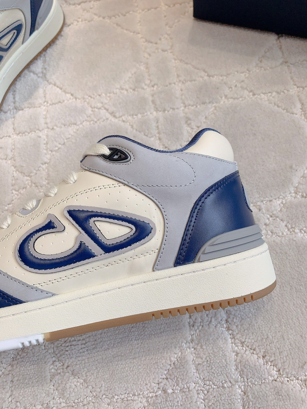 CD B57 Mid-Top Sneaker White Grey Mix Dark Blue Calfskin And Oblique Jacquard