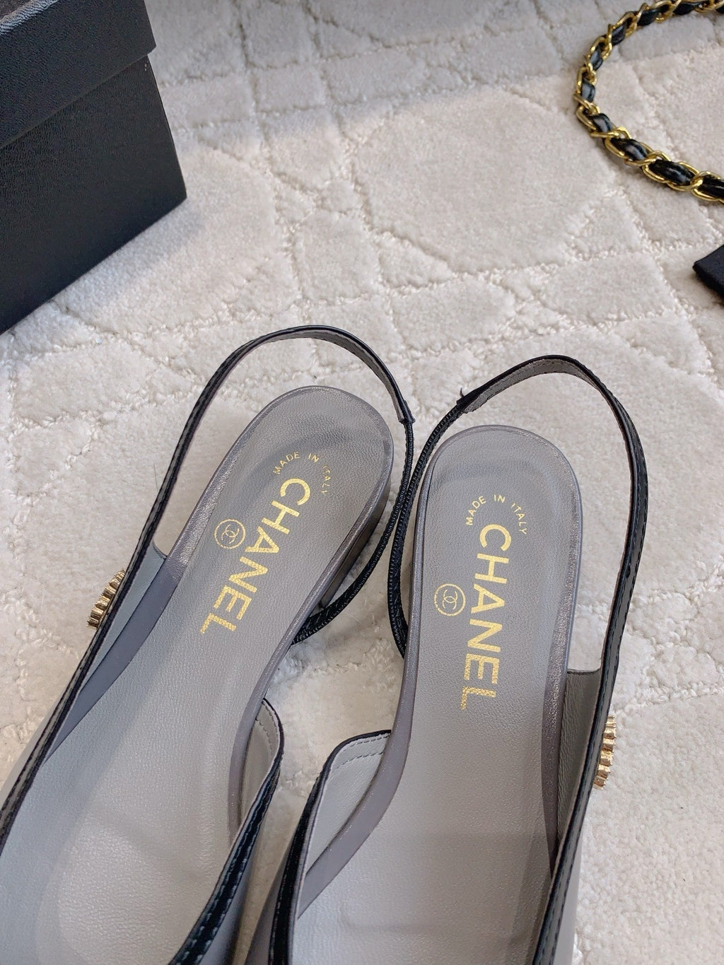 CC Cap Toe Slingback Black Gray Lambskin 404282