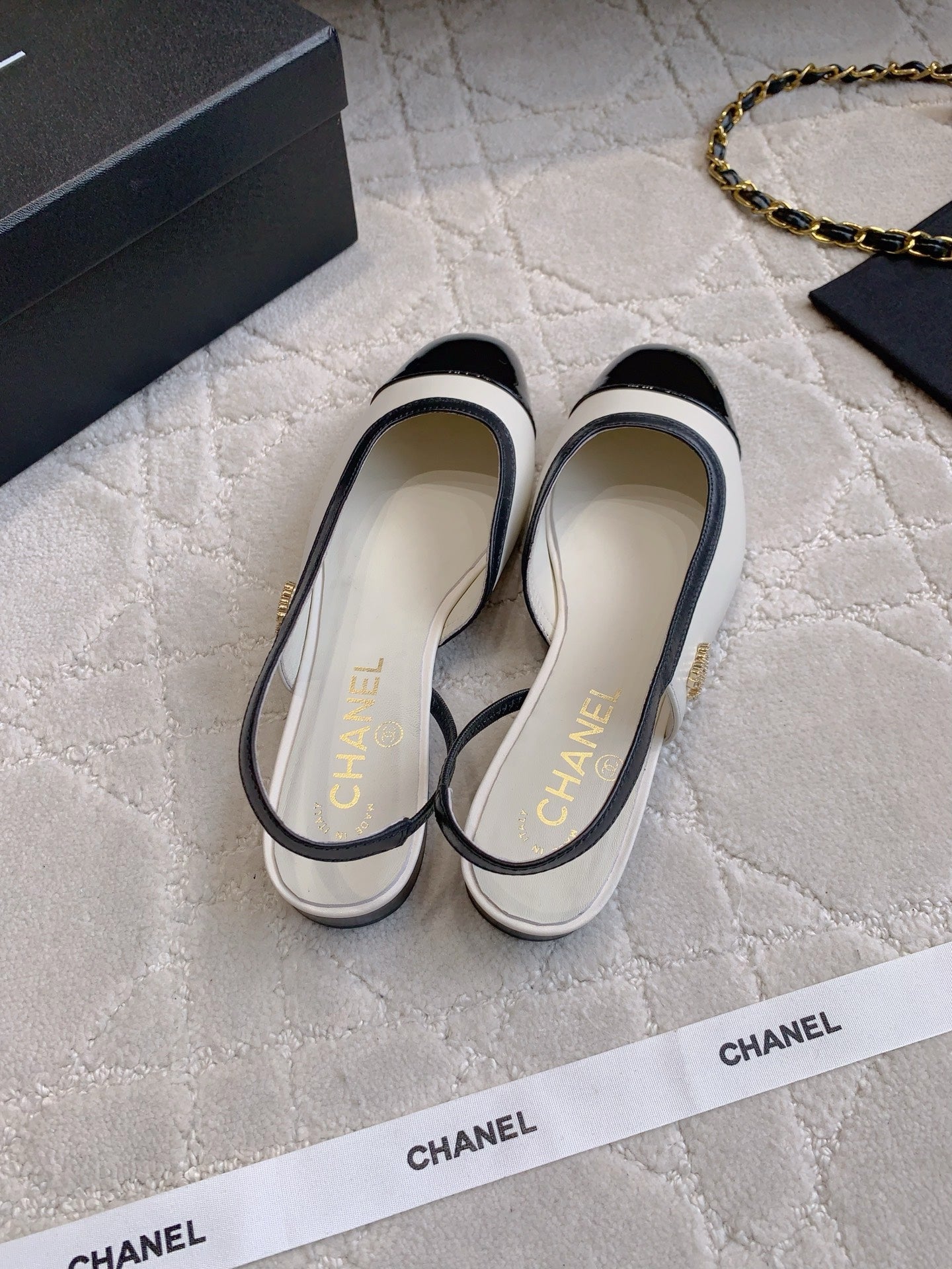 CC Cap Toe Slingback Black White Lambskin 404284