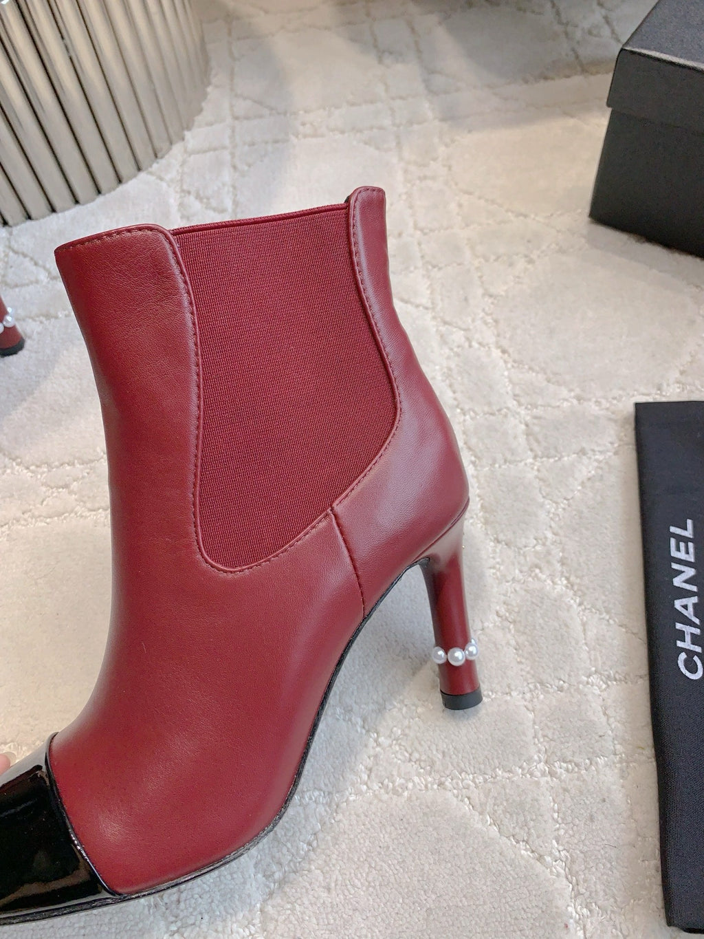 CC 25 Pearl Heel Boot Burgundy Black Calfskin 516654