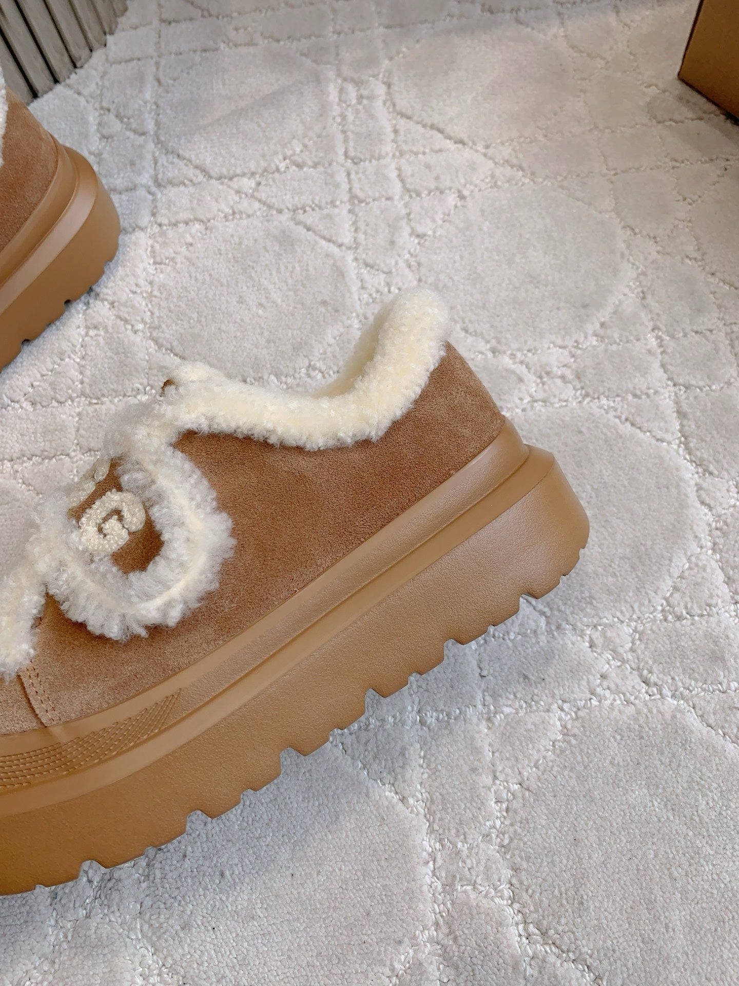 UGG Tazz Slipper Loafers Brown  Suede and fleece 516903