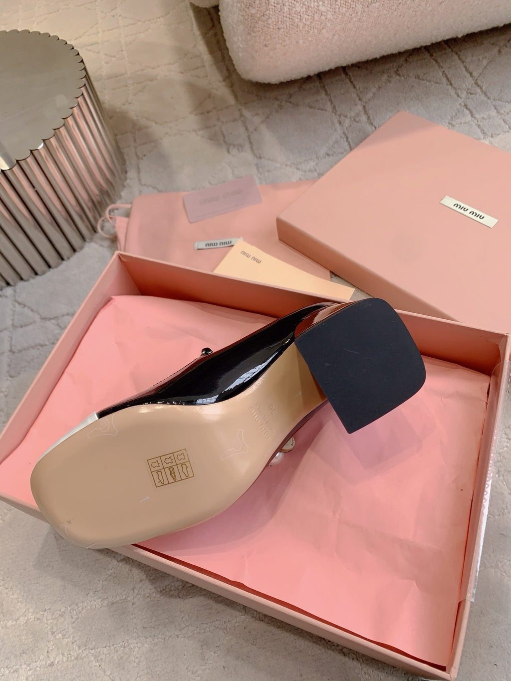 Miu Bicolor Cap-Toe Pump 7.5cm Black White Patent Leather 724260