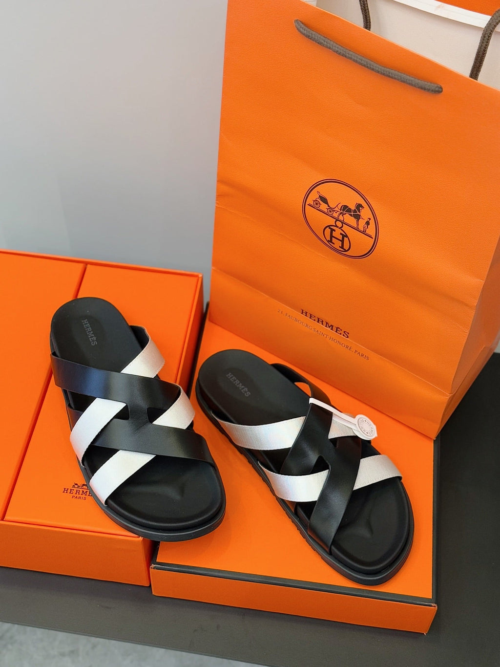 HM Men's Kazimir Slide Black Silver Calfskin 562771