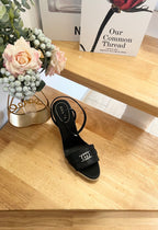 GG 26ss Platform Wedge Sandals 9cm Black Sheepskin Straw 692204