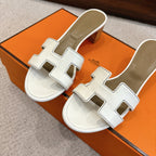 HM Oasis Sandals White Mix Khaki Brown Chisel Pattern Cowhide 544090
