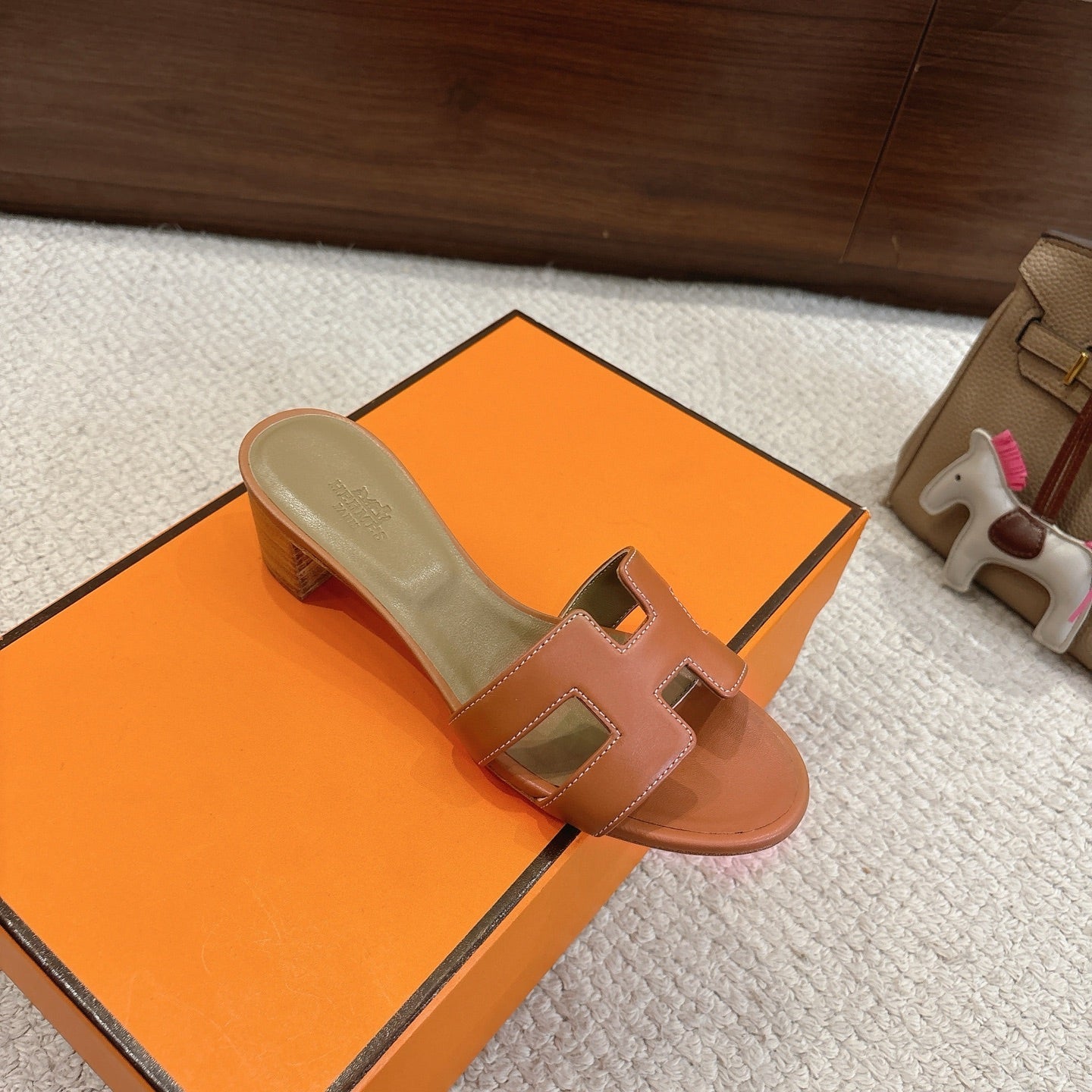 HM Oasis Sandals Brown Mix Khaki Brown Chisel Pattern Cowhide 544091