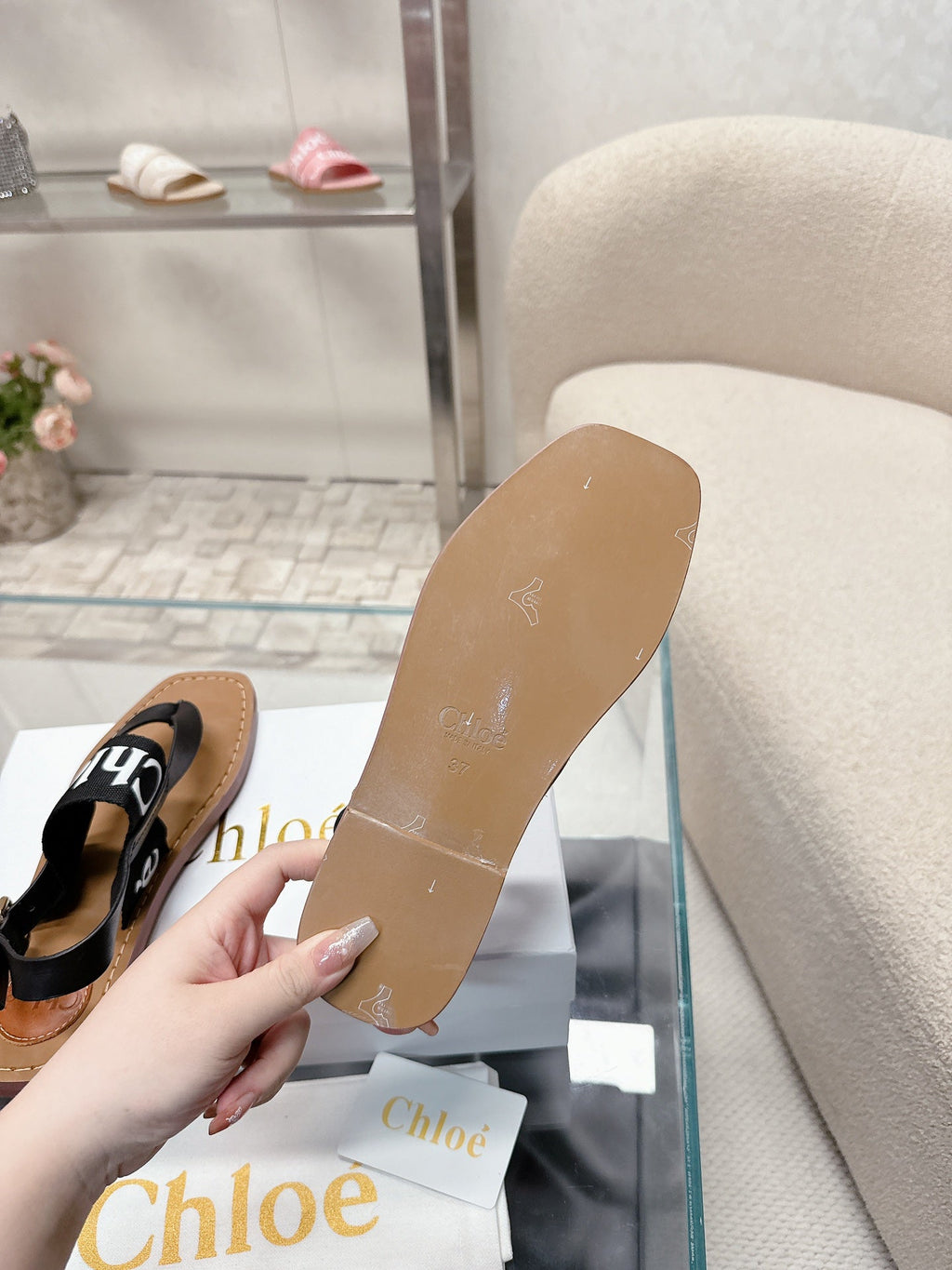 CHLOÉ THONG SANDALS IN BLACK CALFSKIN AND CANVAS