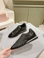Miu Low-top Pointed Toe Sneakers Black Cowhide Suede 445540