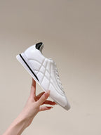 Miu Low-top Pointed Toe Sneakers White Cowhide Suede 445541