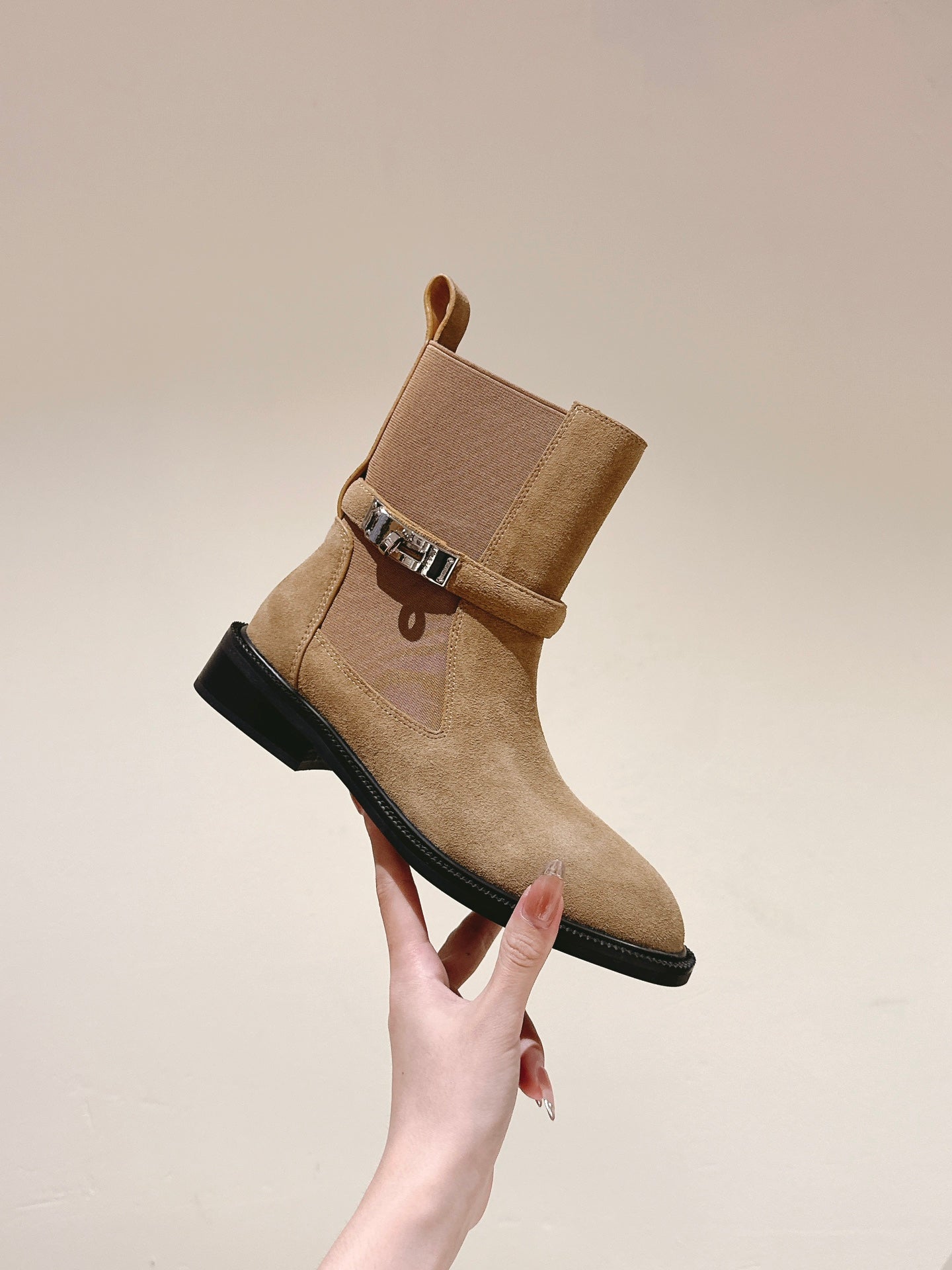 HM 24ss Kelly Martin Short Boots 35mm Beige Suede 445506