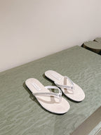 CC 25ss Rhinestone Thong Sandal Beige Velvet 461636