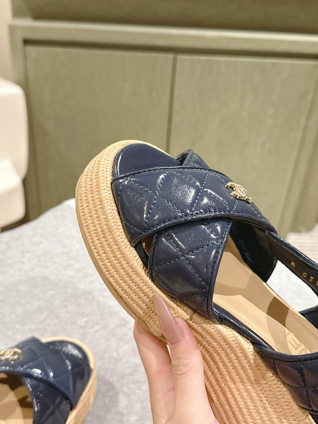 CC 25ss Espadrille Sandals 85mm Charcoal Gray Quited Sheepskin 462239