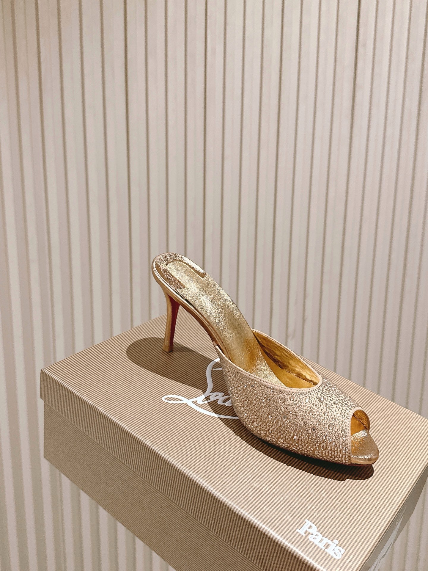 CL 25 Mules Gold Imported   Special 346327