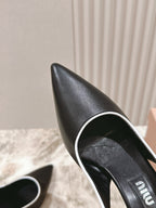 Miu Mordoré Pointed Toe Slingback Pumps 85mm Black Cowhide Sheepskin 445788
