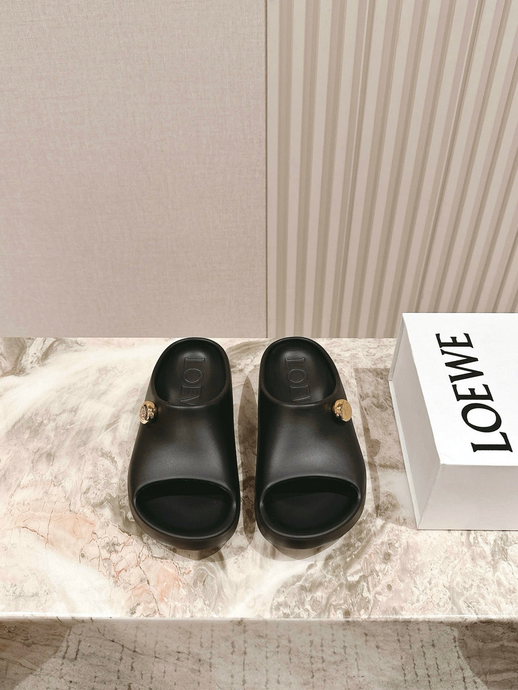 Loewe Foam Pebble Slide Black Rubber 306796