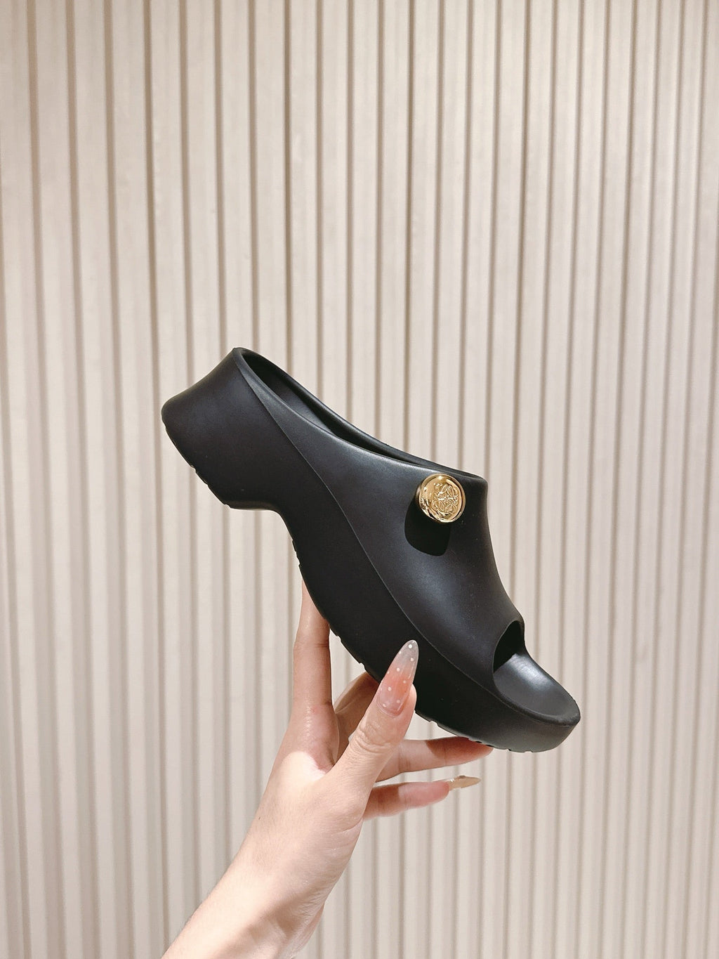 Loewe Foam Pebble Slide Black Rubber 306796