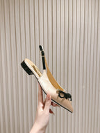 CC 25ss Bow Tie Slingbacks 20mm Beige Satin & Patent Leather 447410