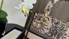 medium lady 24 black beige embroidery