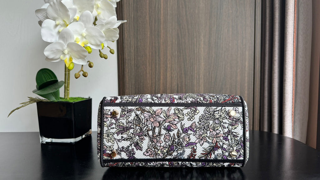 medium lady 24 multicolor flower embroidery