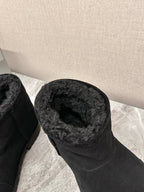 ALASKA BOOTIE IN BLACK SUEDE AND WOOL LINING