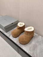 ALASKA BOOTIE IN CIDER BROWN SUEDE AND WOOL LINING