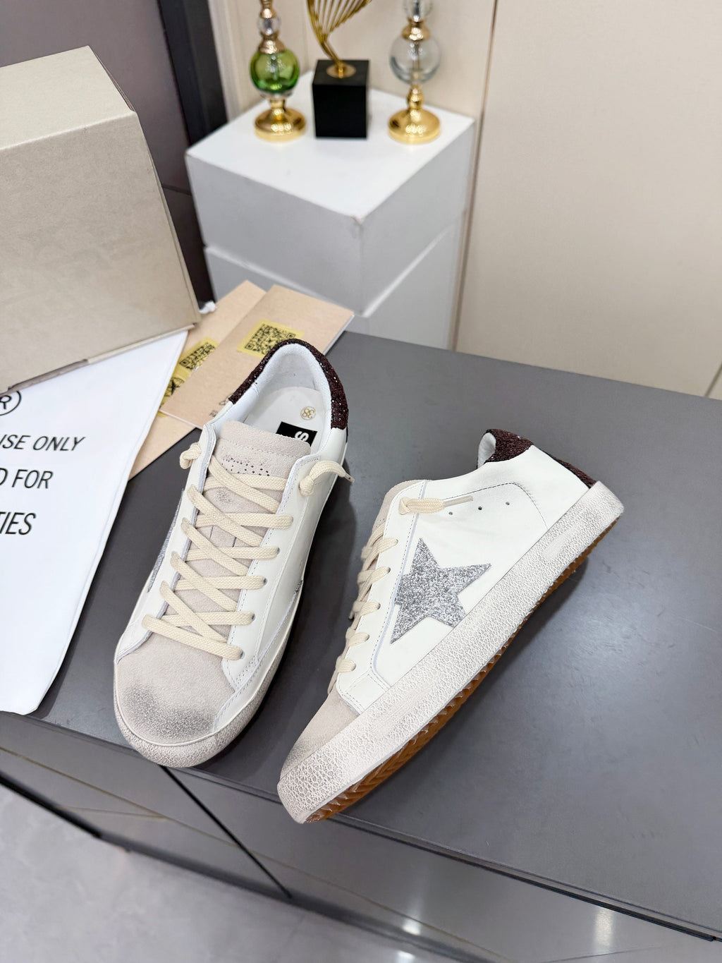 Golden Goose 26s Superstar Sneakers White Sliver Burgundy Glitter Leather 735893