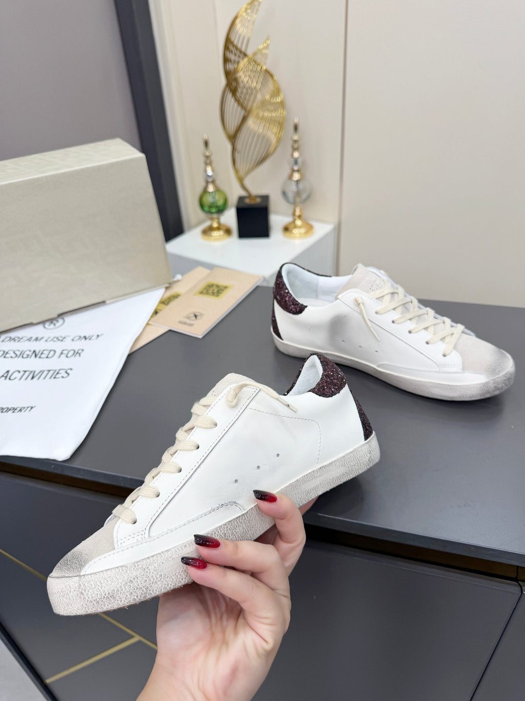 Golden Goose 26s Superstar Sneakers White Sliver Burgundy Glitter Leather 735893