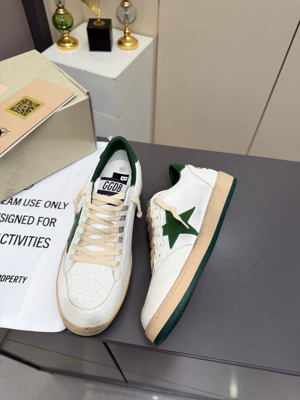 Golden Goose 26s Ball Star Sneakers White Green Leather 735898