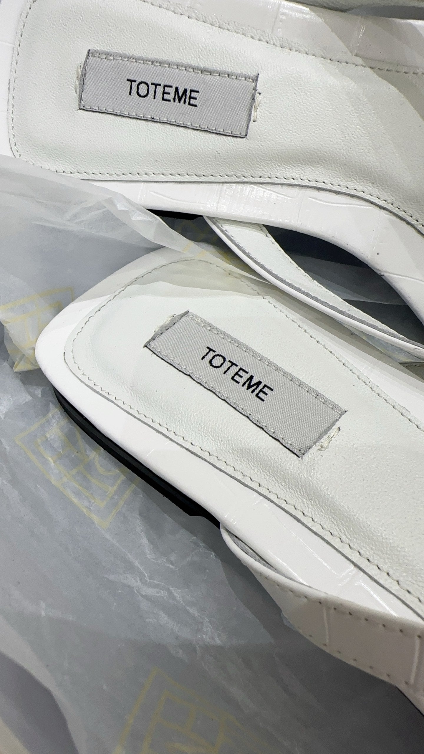 Totem Thong Sandals White Croc-Effect Leather 751658