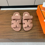 HM Chypre Sandal In Light Pink Lamb Wool  984184
