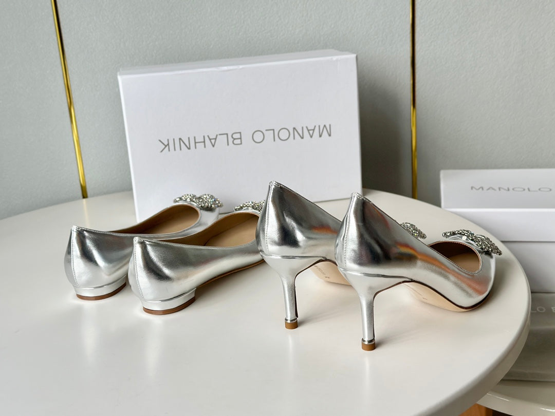 Manolo Diamond Buckle Pumps Silver   Cowhide 451180