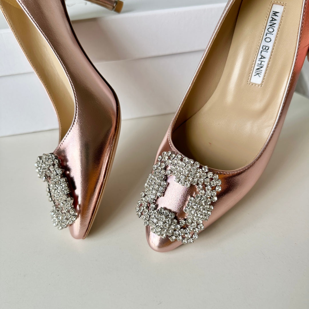 Manolo Diamond Buckle Pumps Pink Gold   Cowhide 451181