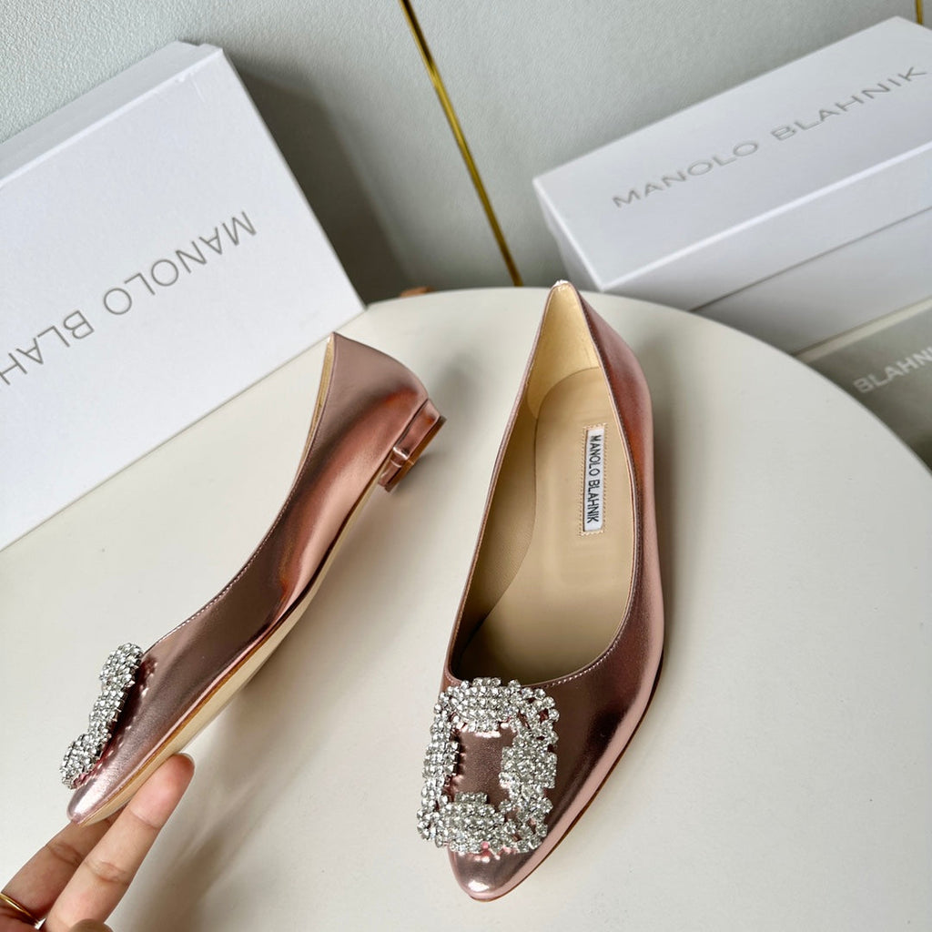 Manolo Diamond Buckle Pumps Pink Gold   Cowhide 451181