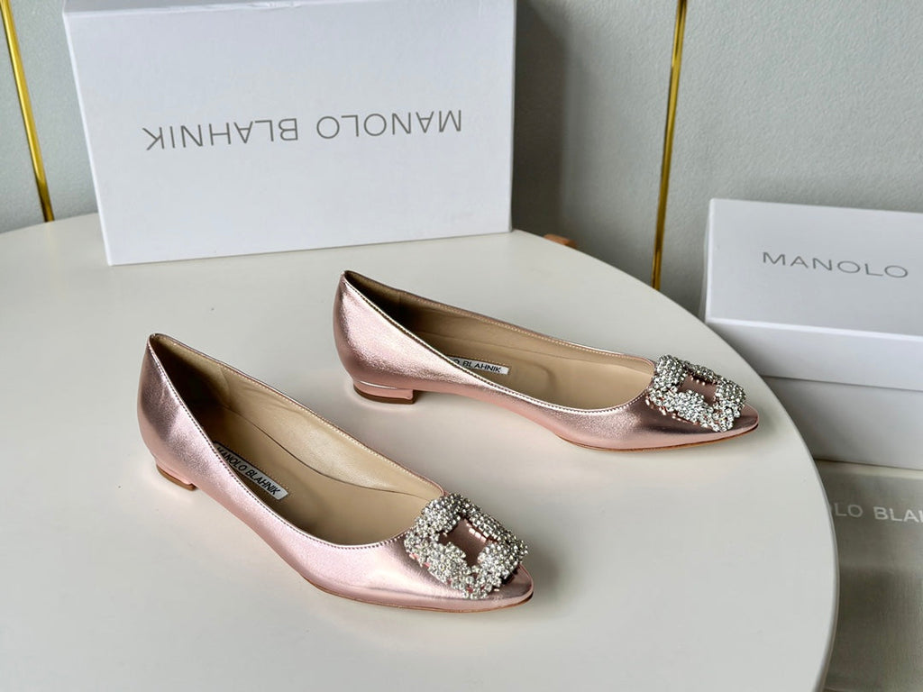 Manolo Diamond Buckle Pumps Pink Gold   Cowhide 451181
